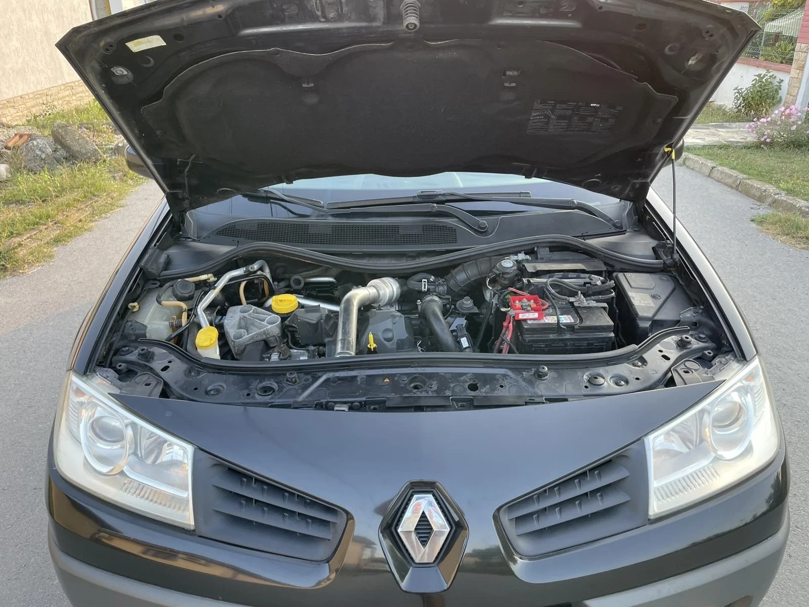 Renault Megane Dci Facelift, снимка 10 - Автомобили и джипове - 55934124