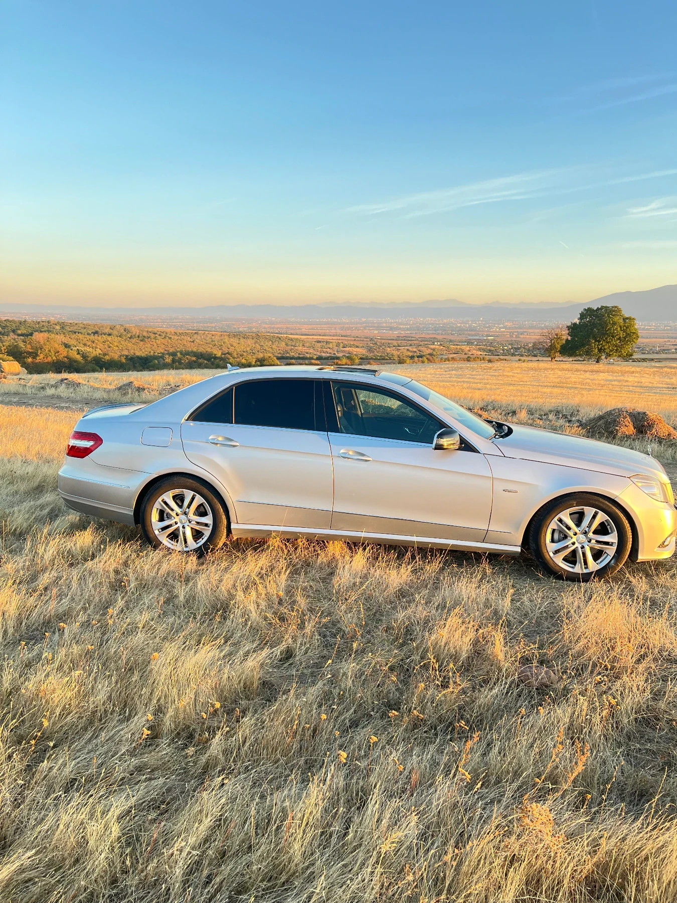 Mercedes-Benz E 250, снимка 2 - Автомобили и джипове - 56350793