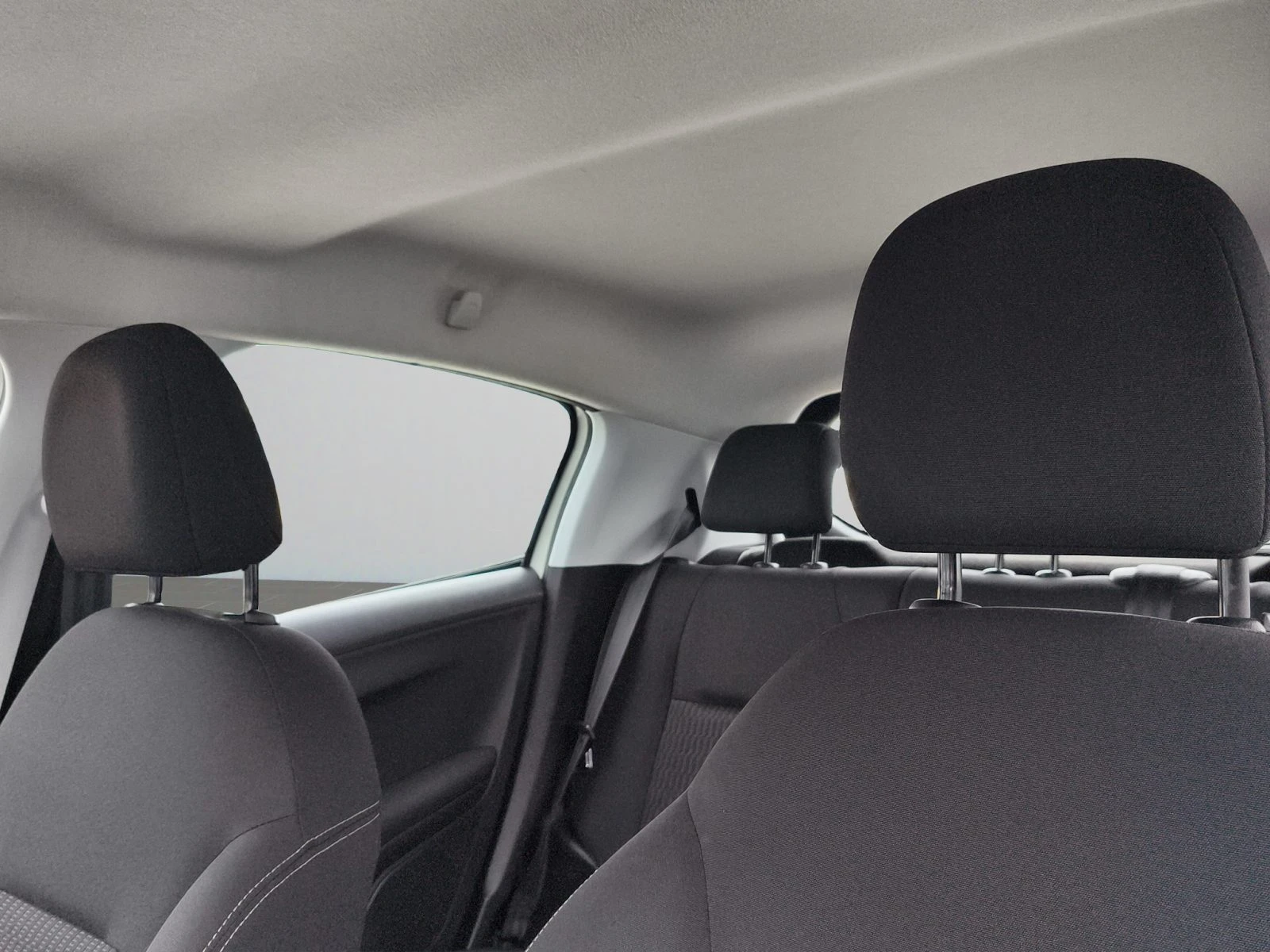 Peugeot 208 5P ACTIVE 1.2 VTi 68 BVM5 EURO 6.2//1905257 | Mobile.bg � ����������� 13