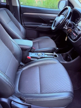 Mitsubishi Outlander 2.2DI-D-4WD, снимка 12