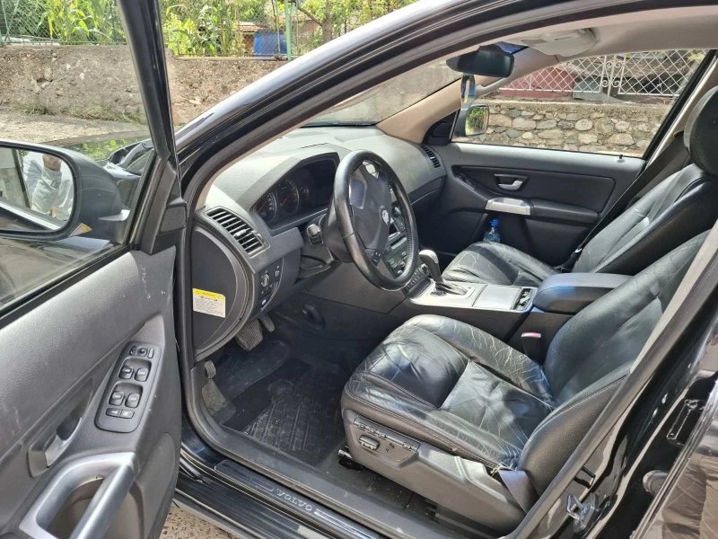 Volvo Xc90 2.4, снимка 6 - Автомобили и джипове - 51915466