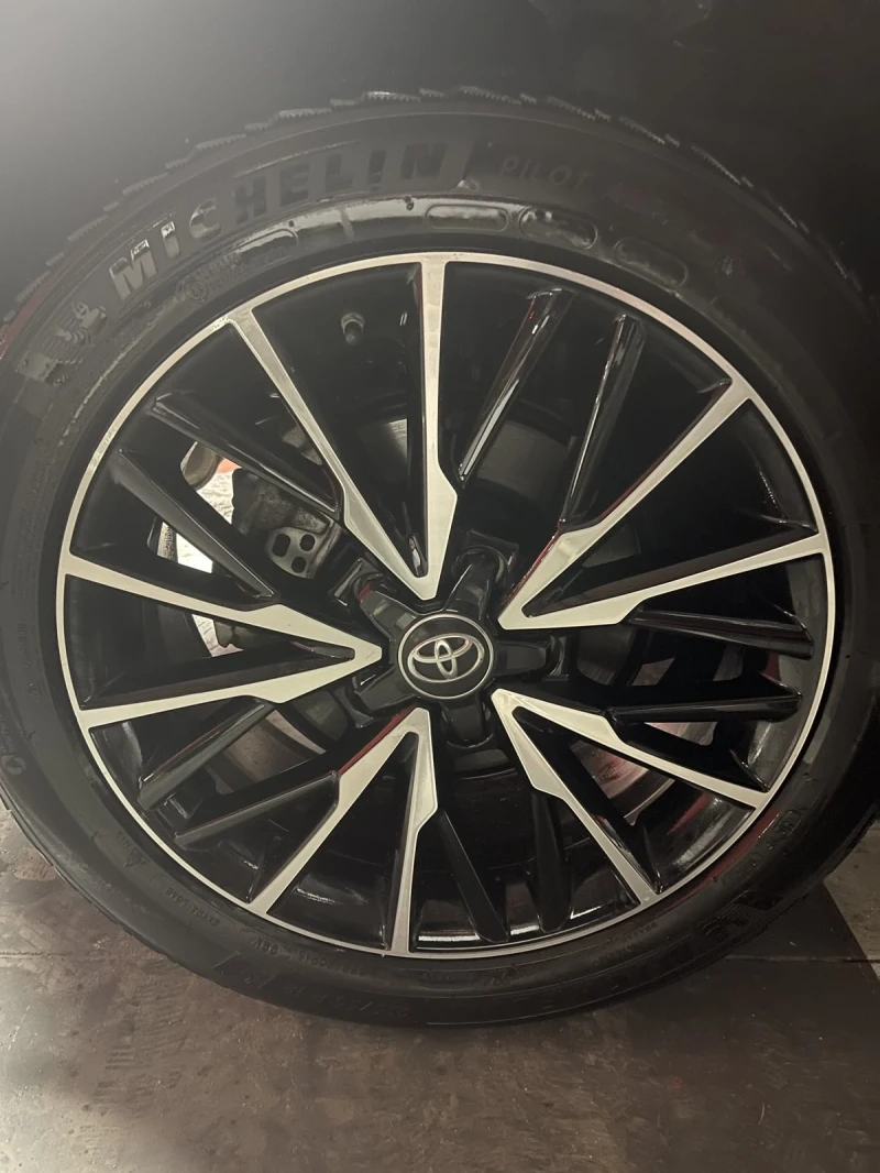 Toyota C-HR 1.2 turbo 4x4, снимка 14 - Автомобили и джипове - 52657291