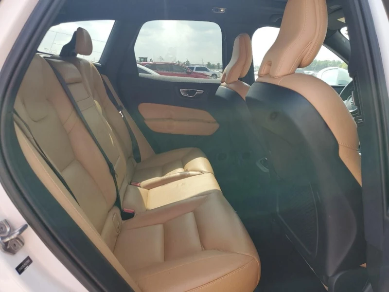 Volvo XC60, снимка 11 - Автомобили и джипове - 52913868