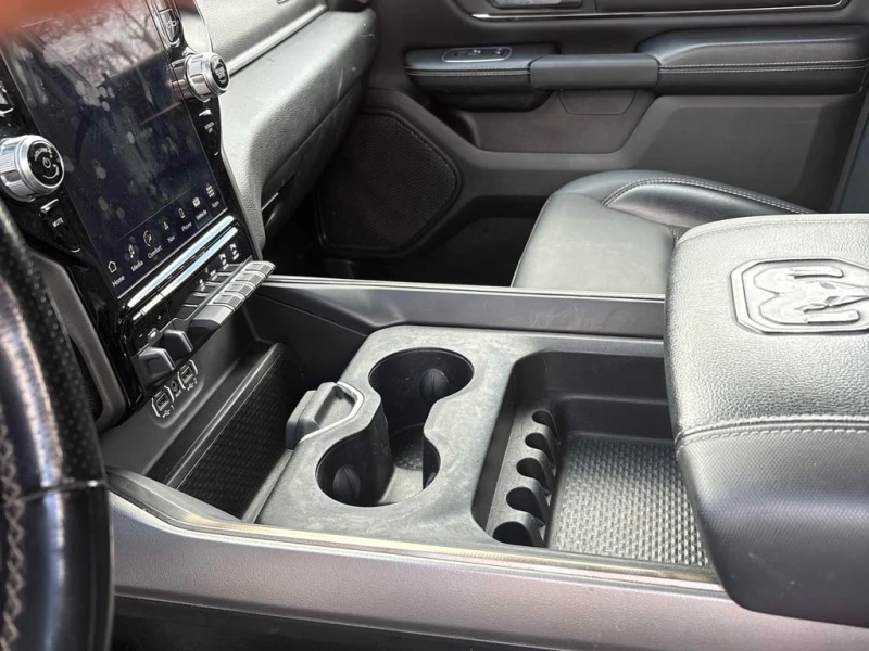 Dodge RAM 1500 * Sport * CARFAX * БЕЗ ПЪРВОНАЧАЛНА ВНОСКА, снимка 15 - Автомобили и джипове - 52957718