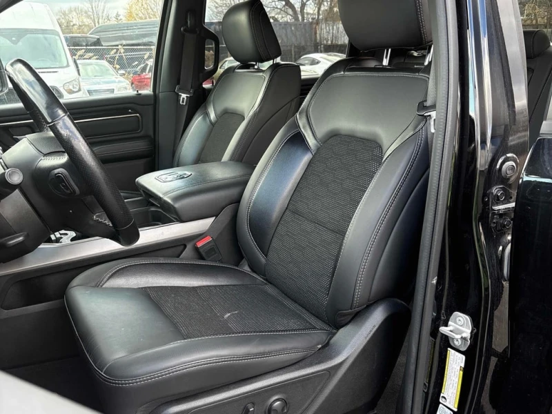 Dodge RAM 1500 * Sport * CARFAX * БЕЗ ПЪРВОНАЧАЛНА ВНОСКА, снимка 16 - Автомобили и джипове - 52957718