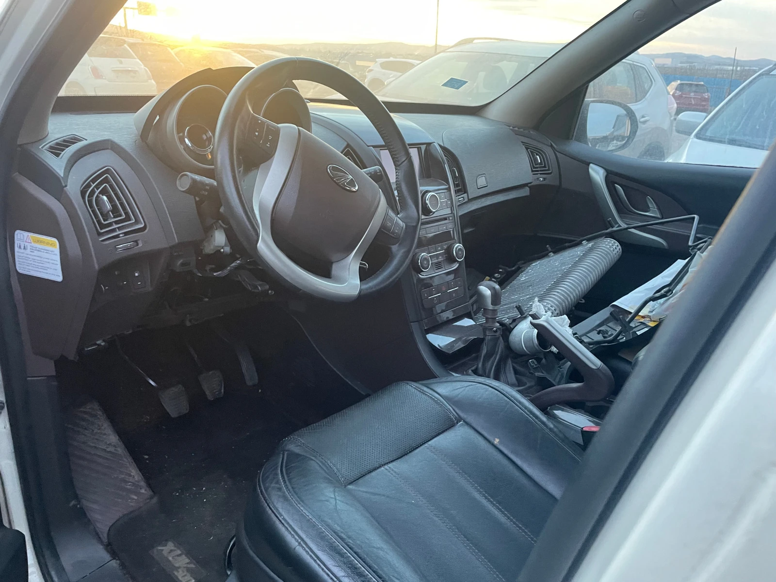 Mahindra XUV 500 2.2D 4x4 | Mobile.bg — изображение 11
