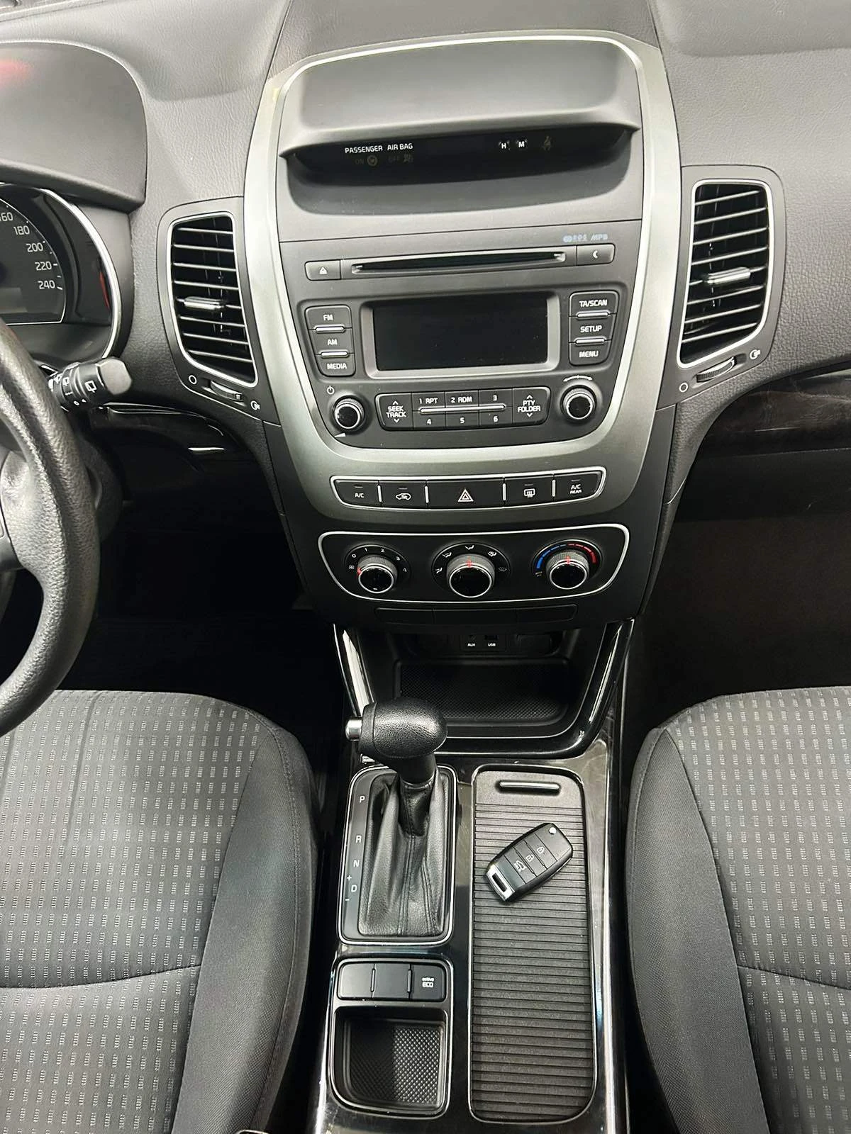 Kia Sorento 2.2-7мес, 4* 4 SWISS - изображение 7