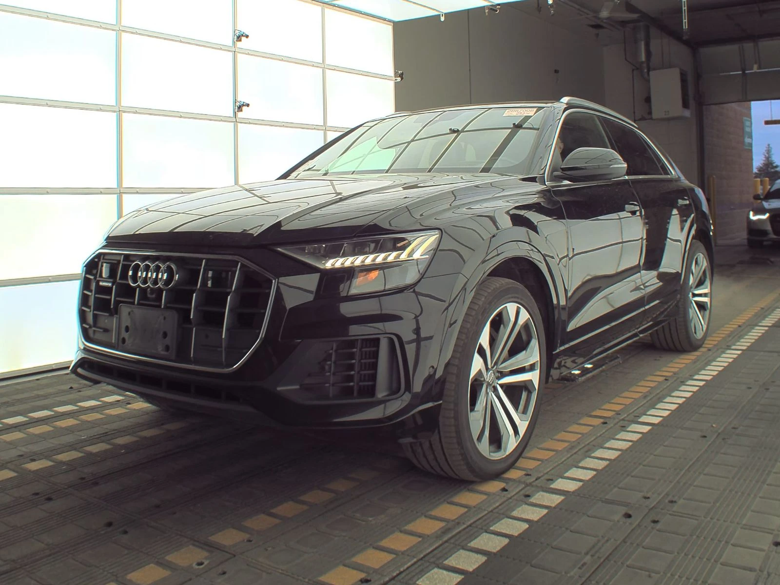 Audi Q8 PRESTIGE Обдух* Bang&Olusfen* Дистроник* HUD* Пано - [1] 