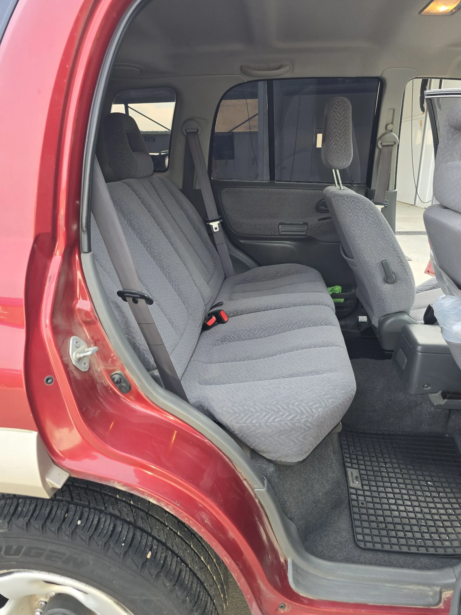 Suzuki Grand vitara 2.5 V6 4x4 - изображение 9