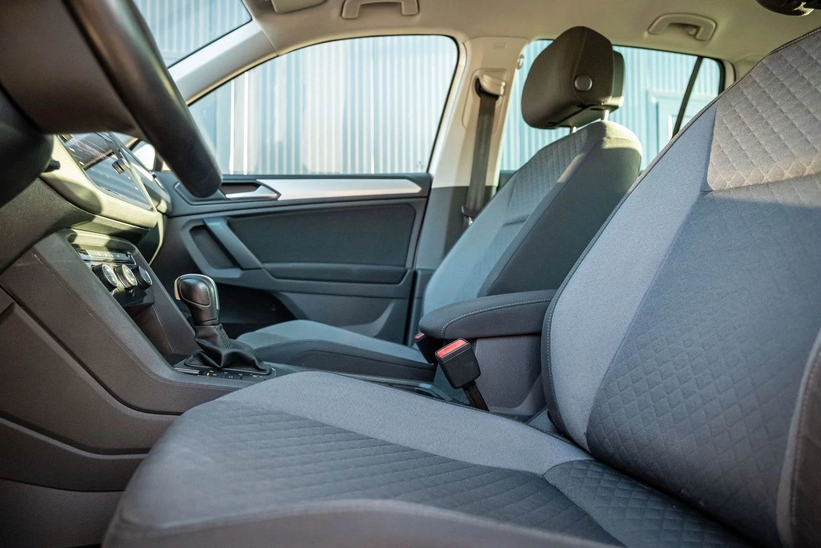 VW Tiguan 2.0 TDI Business | Mobile.bg — изображение 12