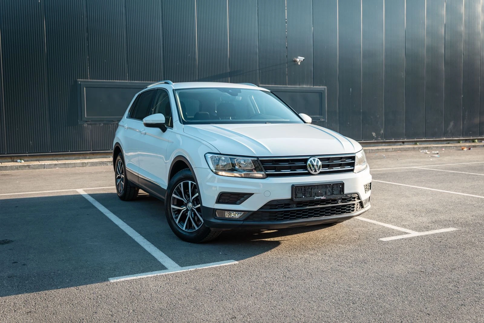 VW Tiguan 2.0 TDI Business - изображение 2