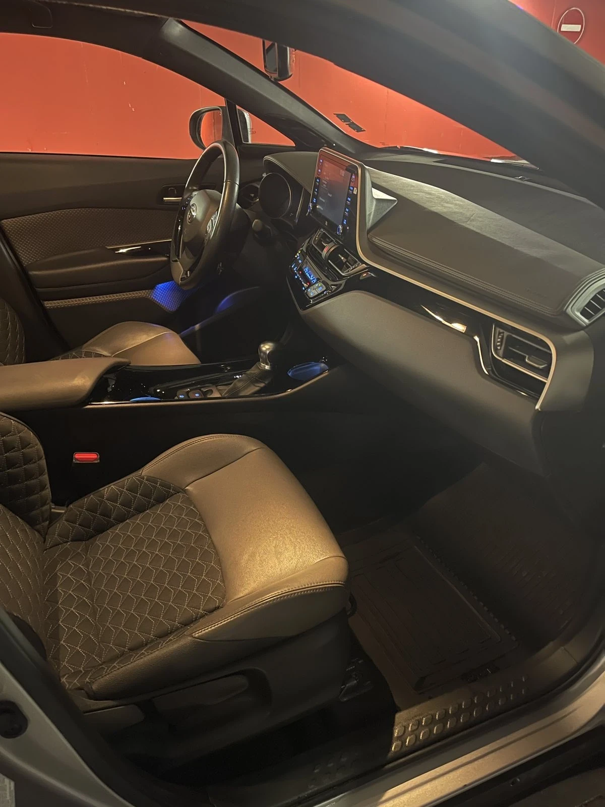 Toyota C-HR 1.2 turbo 4x4 | Mobile.bg � ����������� 13