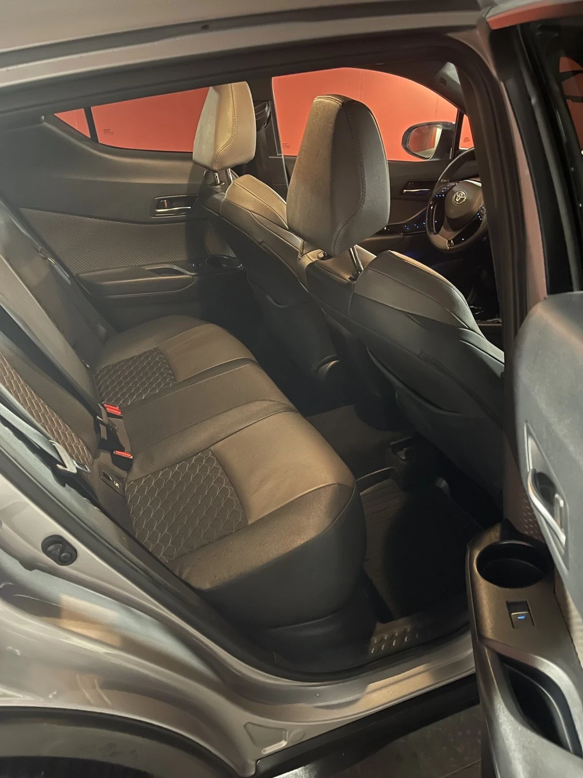 Toyota C-HR 1.2 turbo 4x4 | Mobile.bg � ����������� 15