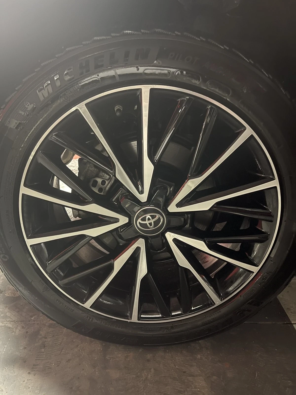 Toyota C-HR 1.2 turbo 4x4 | Mobile.bg � ����������� 14