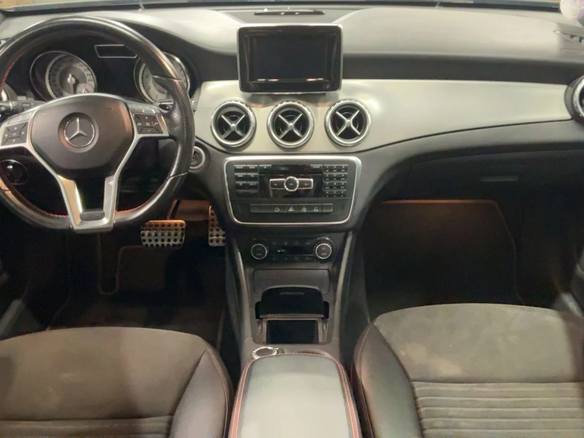 Mercedes-Benz GLA 200 * AMG * Line * без първоначална вноска - изображение 10