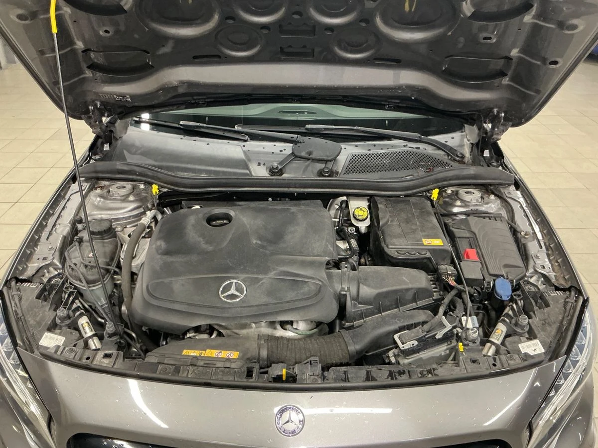 Mercedes-Benz GLA 200 * AMG * Line * без първоначална вноска - изображение 8