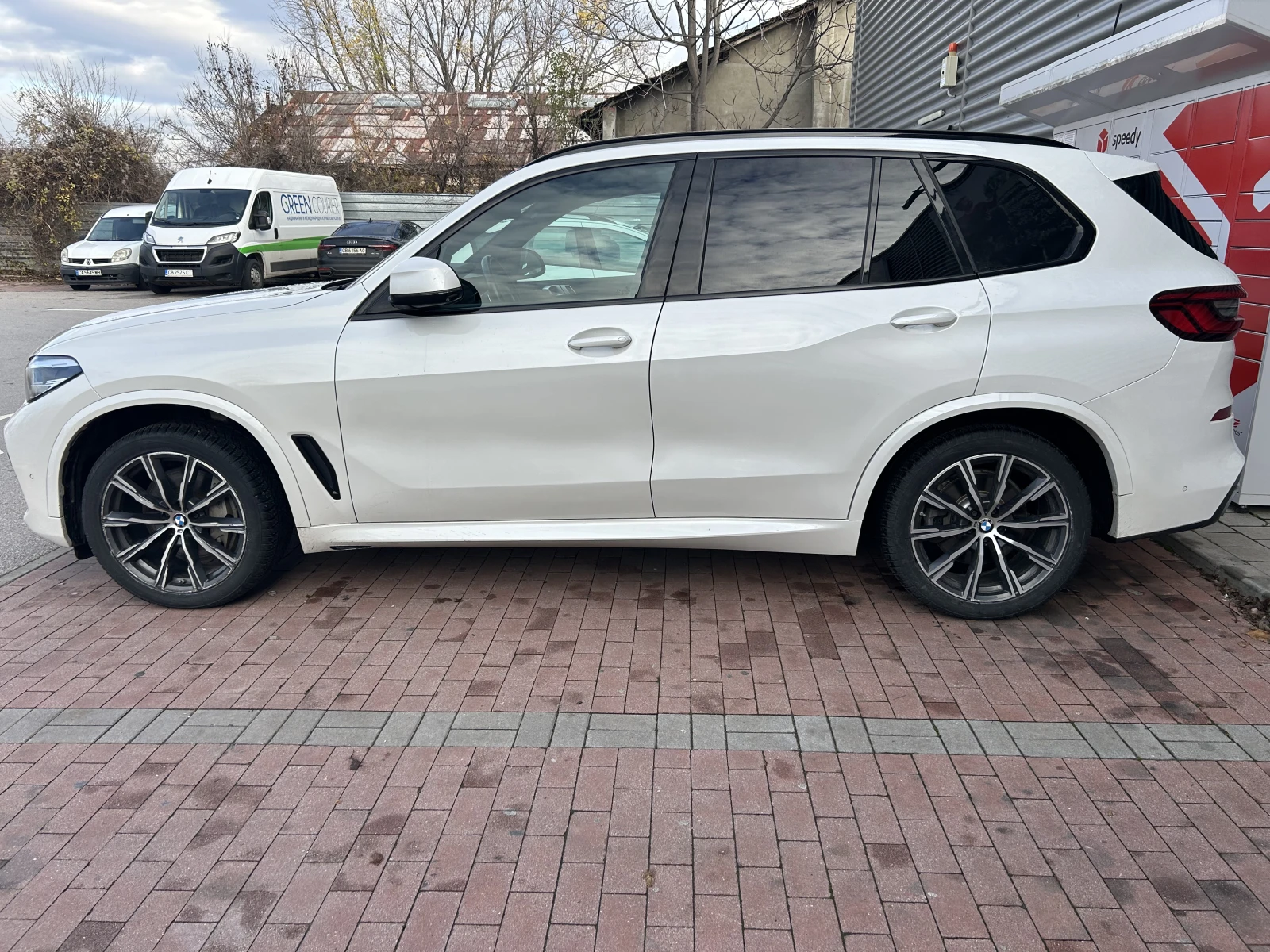 BMW X5 50i XDrive - изображение 10