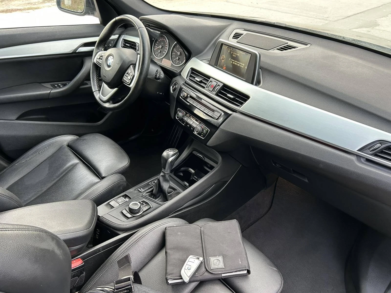 BMW X1 2.8 xDrive, снимка 10 - Автомобили и джипове - 53682221