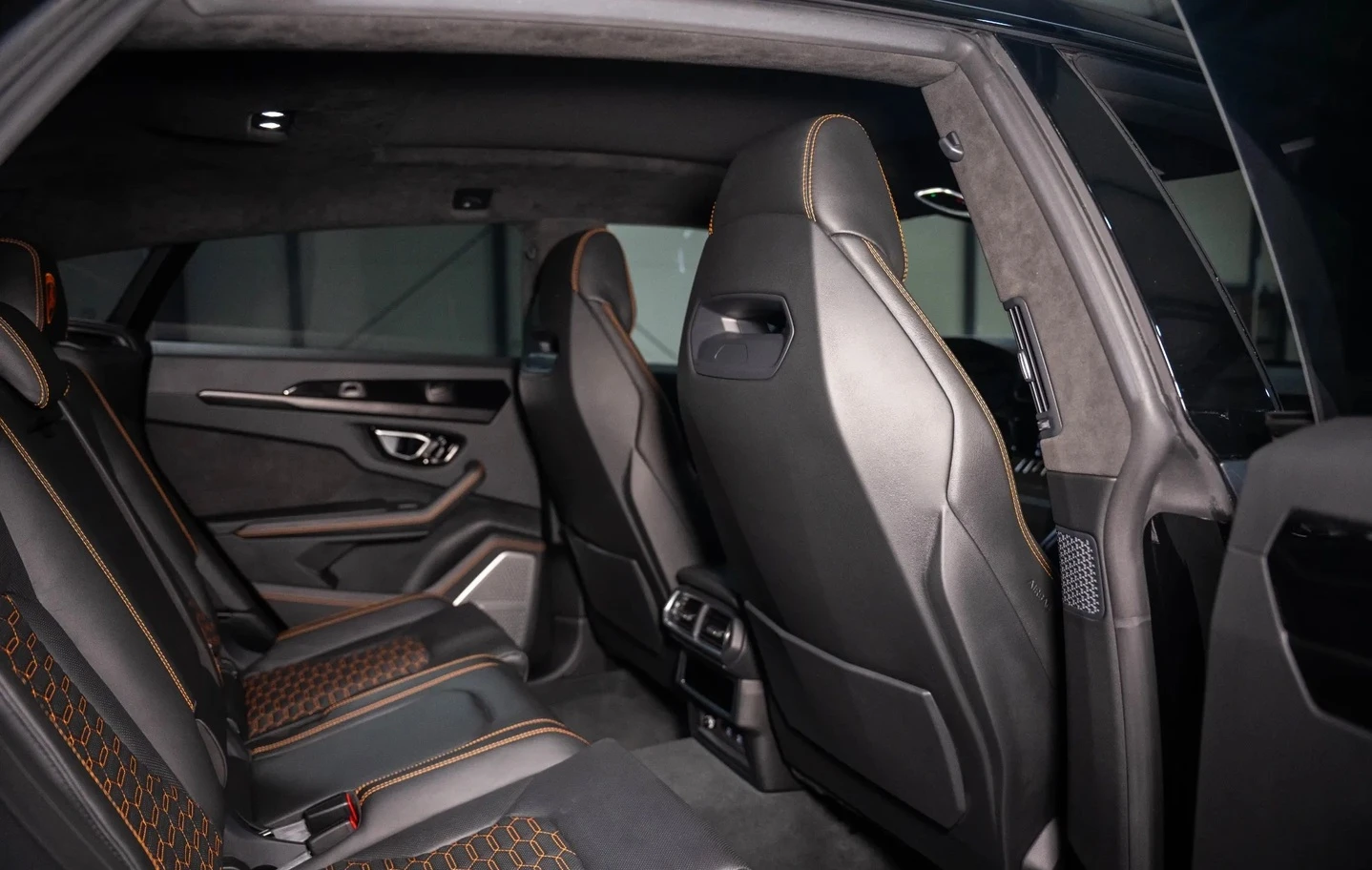 Lamborghini Urus 4.0 V8 650HP AWD, снимка 10 - Автомобили и джипове - 54139244