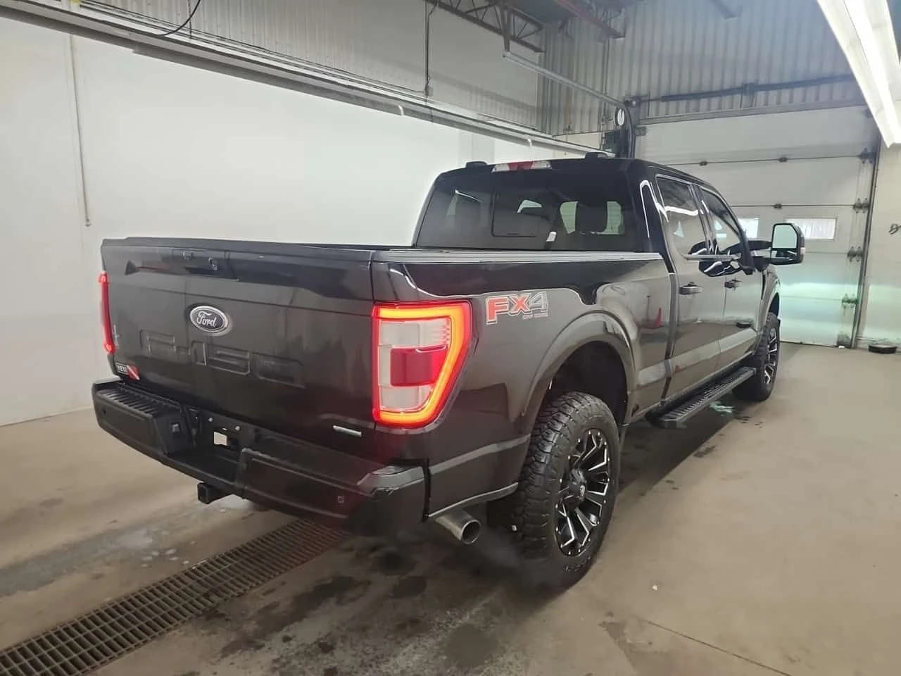 Ford F150 * LARIAT CREW CAB STD BED * АВТОКРЕДИТ, снимка 3 - Автомобили и джипове - 54591323