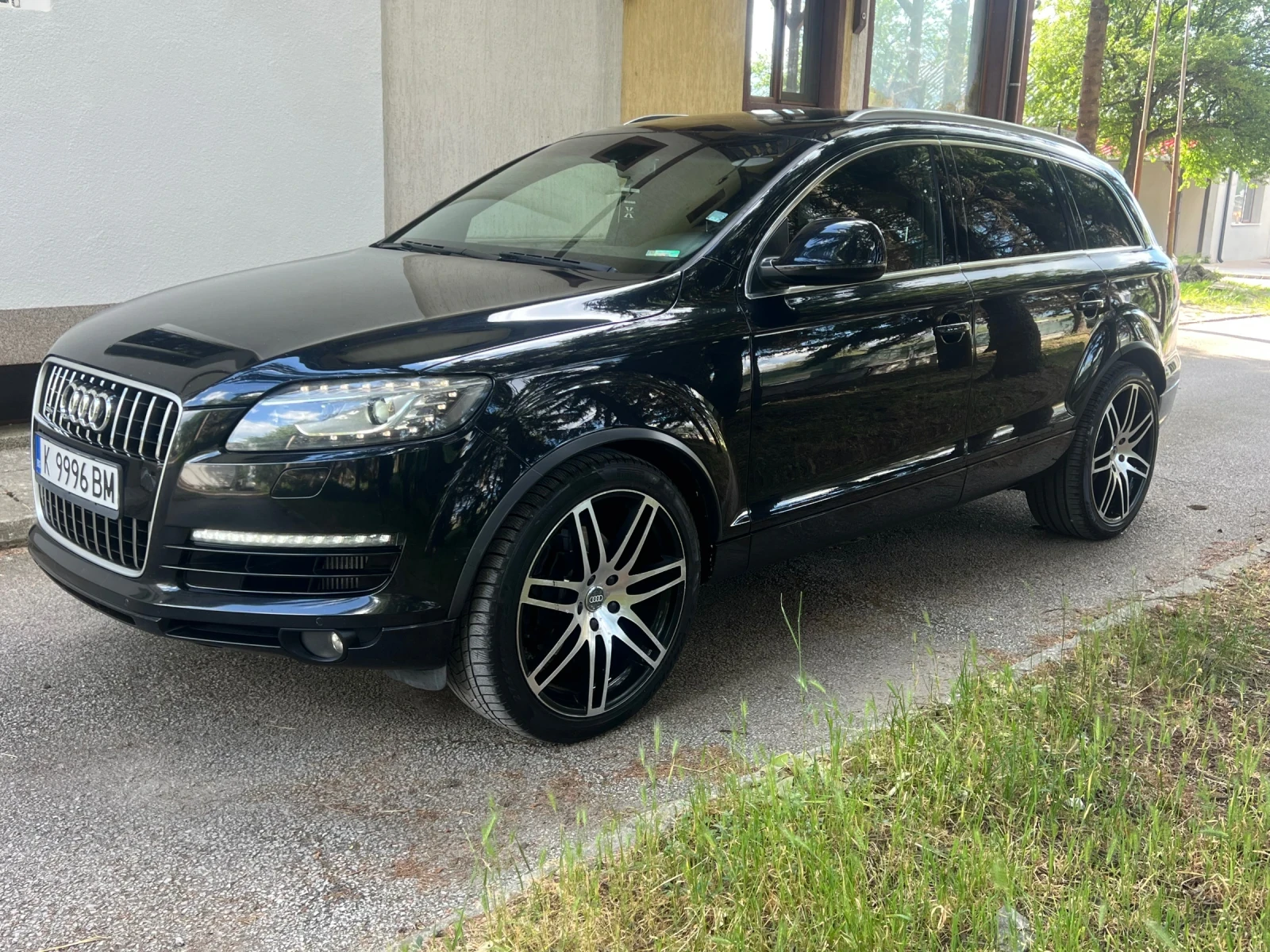 Audi Q7 4.2 BiTurbo* Поръчков* 7места* Дистроник* Панорама, снимка 3 - Автомобили и джипове - 54703074