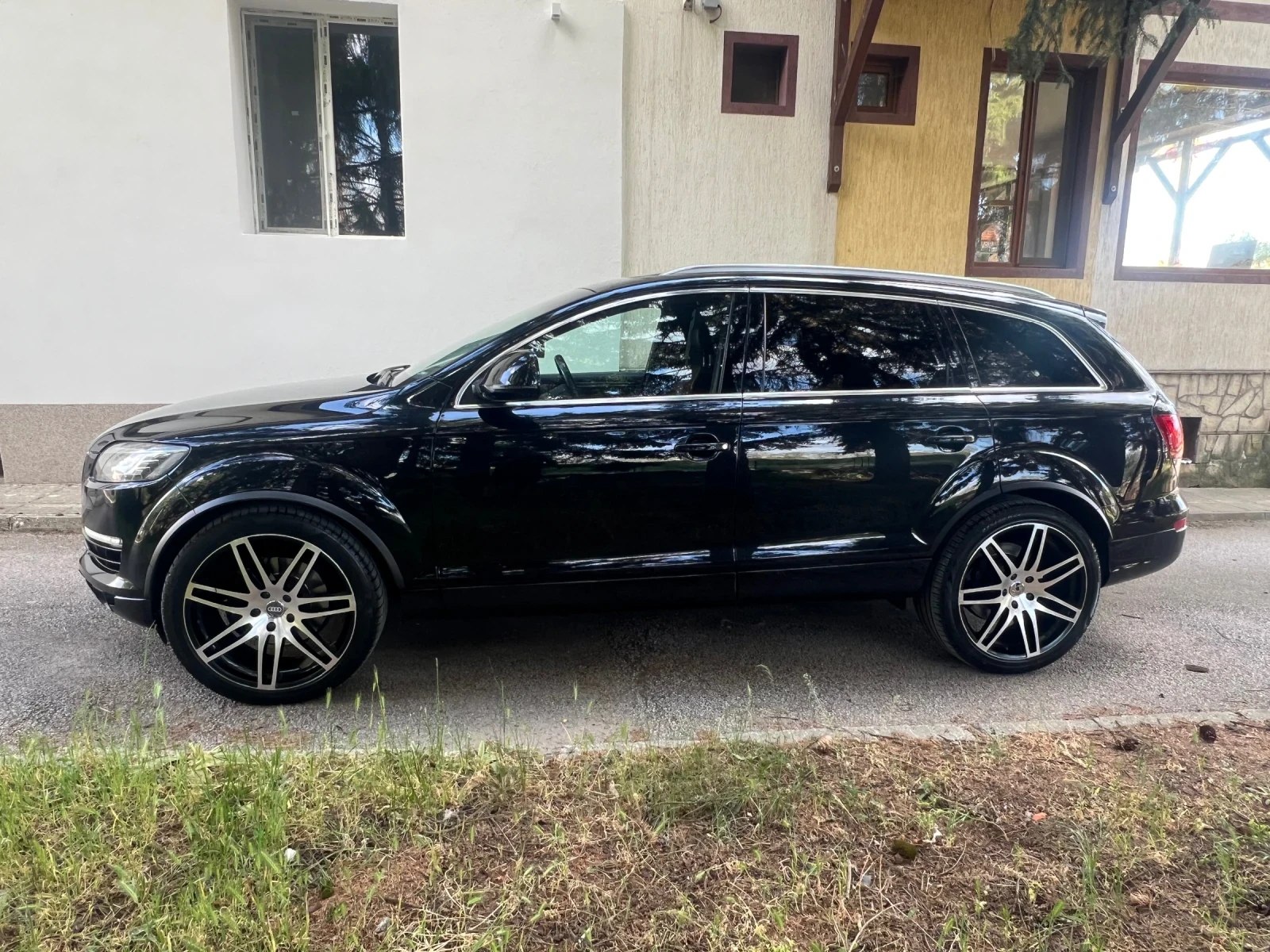 Audi Q7 4.2 BiTurbo* Поръчков* 7места* Дистроник* Панорама, снимка 5 - Автомобили и джипове - 54703074