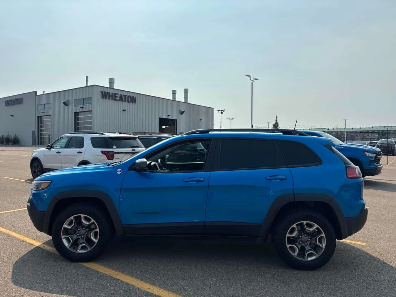 Jeep Cherokee * Trailhawk * АВТОКРЕДИТ БЕЗ ПЪРВОНАЧАЛНА ВНОСКА* , снимка 2 - Автомобили и джипове - 55394729