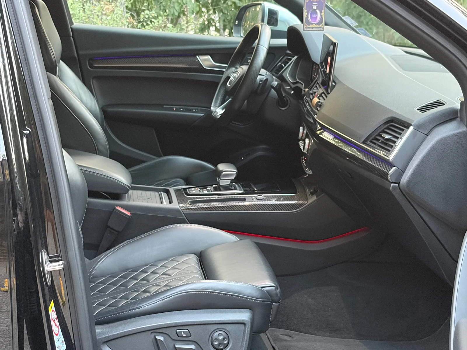 Audi SQ5 AIR/CARBON/MASSAGE/B&O/MATRIX, снимка 7 - Автомобили и джипове - 55972422