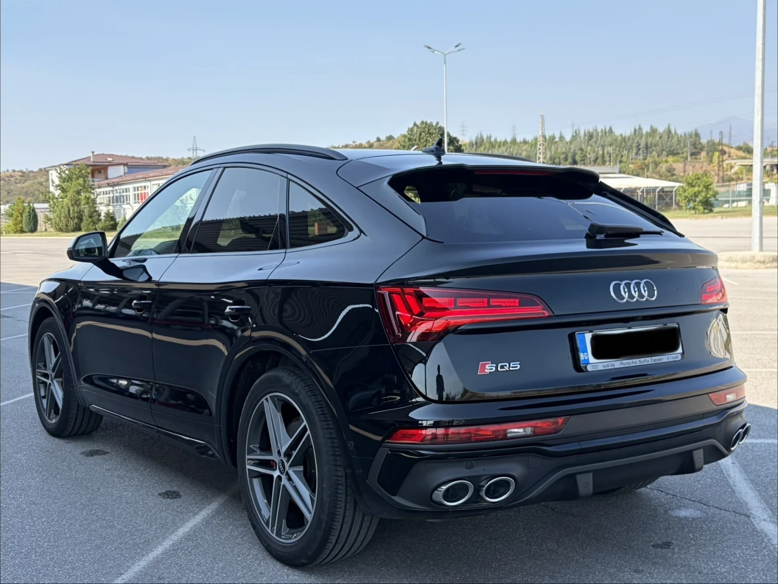 Audi SQ5 SPORTBACK/AIR/CARBON/MASSAGE/B&O/MATRIX, снимка 4 - Автомобили и джипове - 55972422