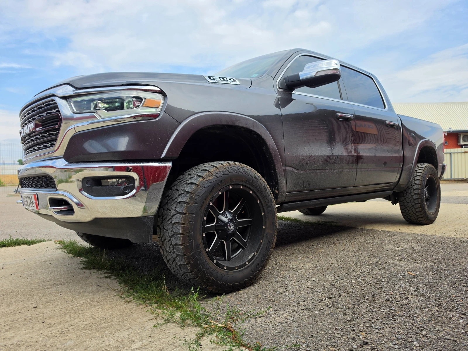 Dodge RAM 1500 5.7 V8 Hemi TOP - Limited, 401h.p. дълга кабина, снимка 2 - Автомобили и джипове - 56067217