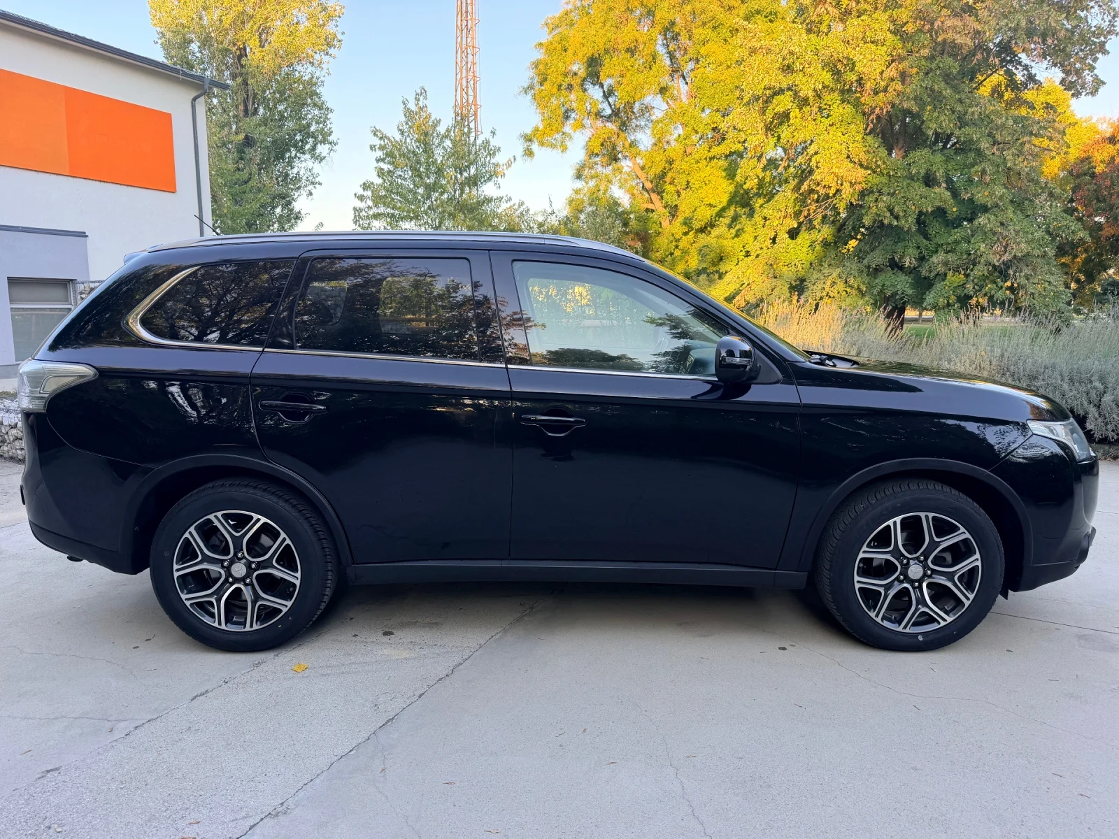 Mitsubishi Outlander 2.2DI-D-4WD, снимка 7 - Автомобили и джипове - 56586741