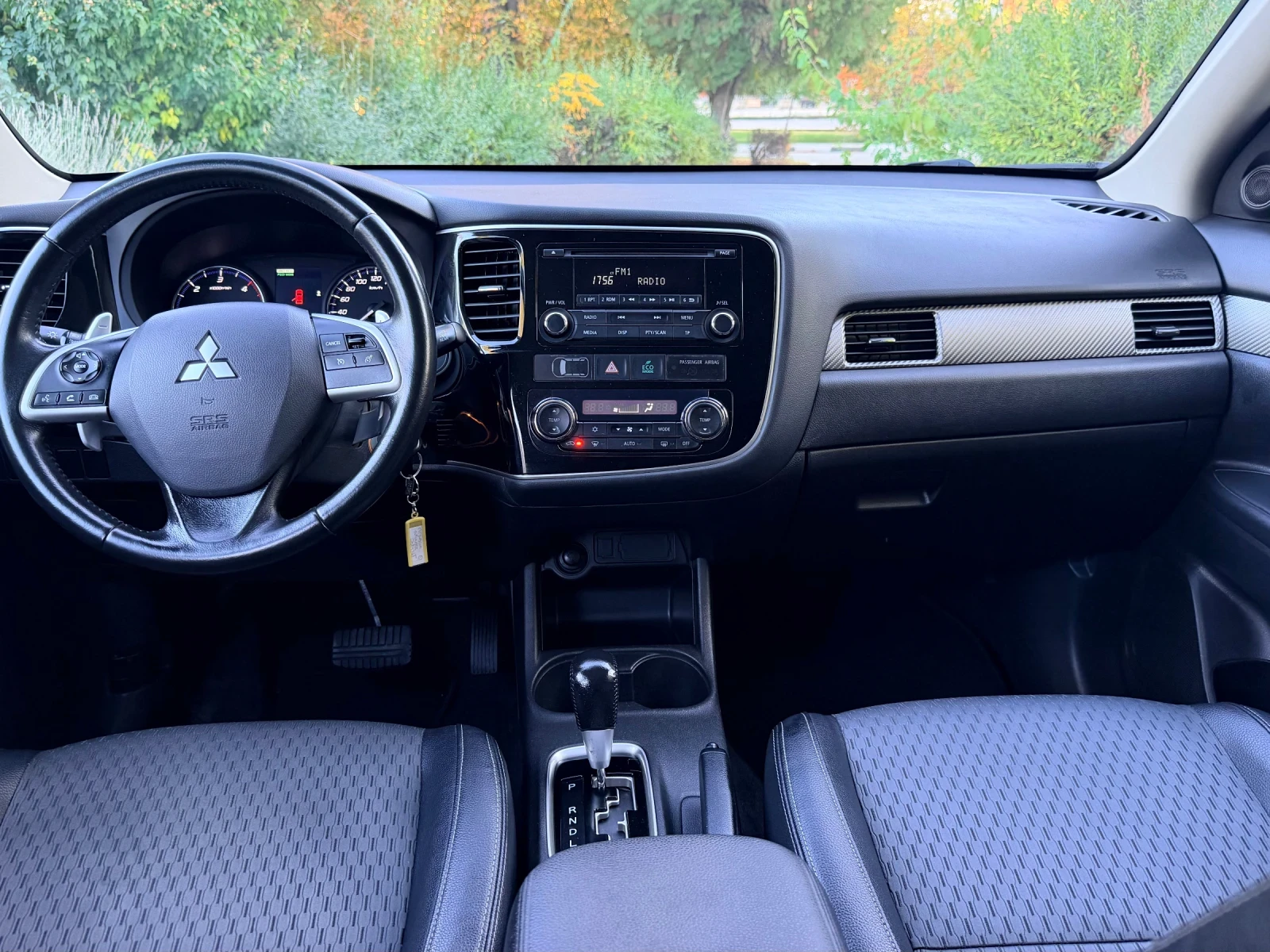 Mitsubishi Outlander 2.2DI-D-4WD, снимка 14 - Автомобили и джипове - 56586741