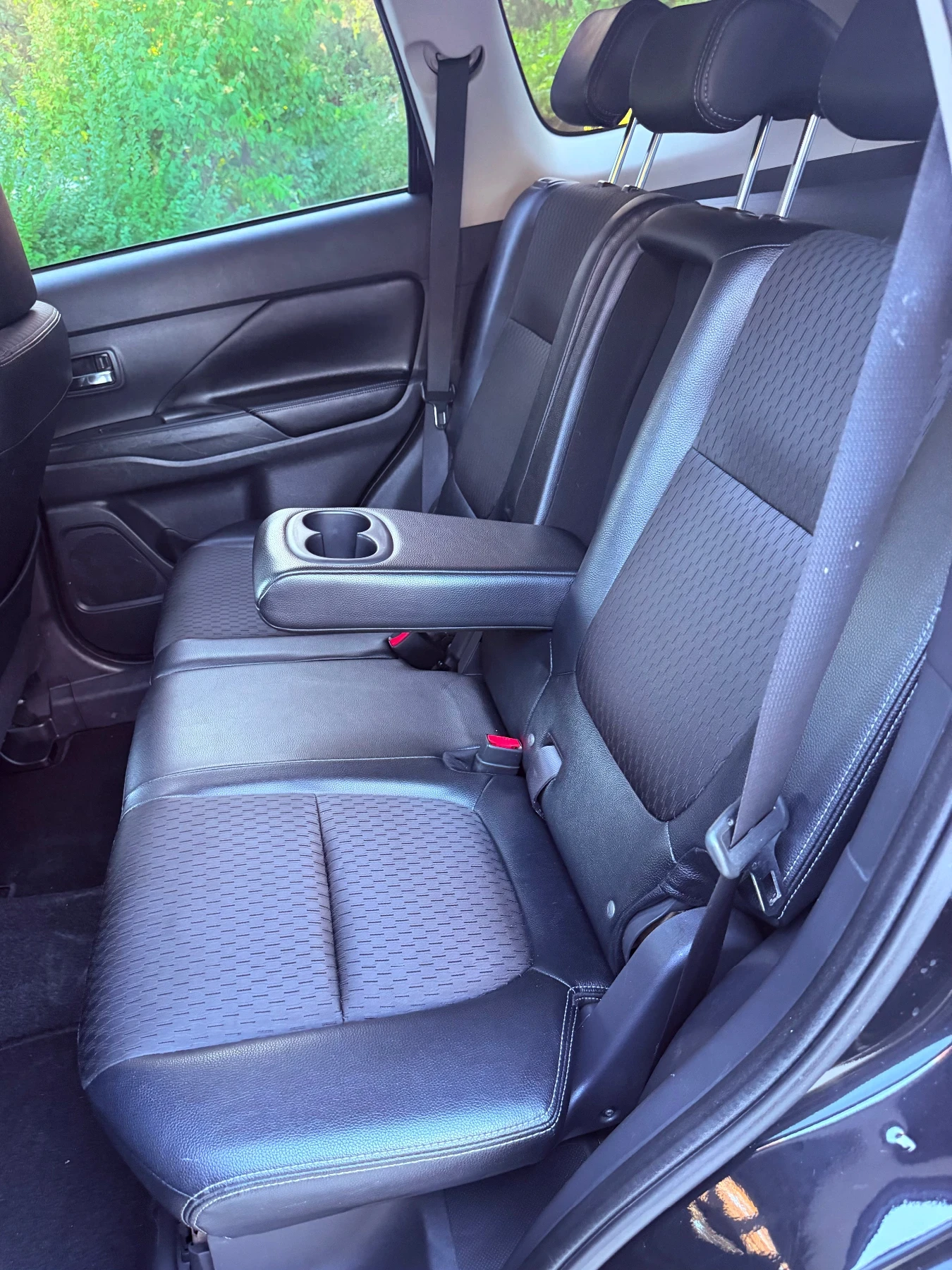 Mitsubishi Outlander 2.2DI-D-4WD, снимка 13 - Автомобили и джипове - 56586741