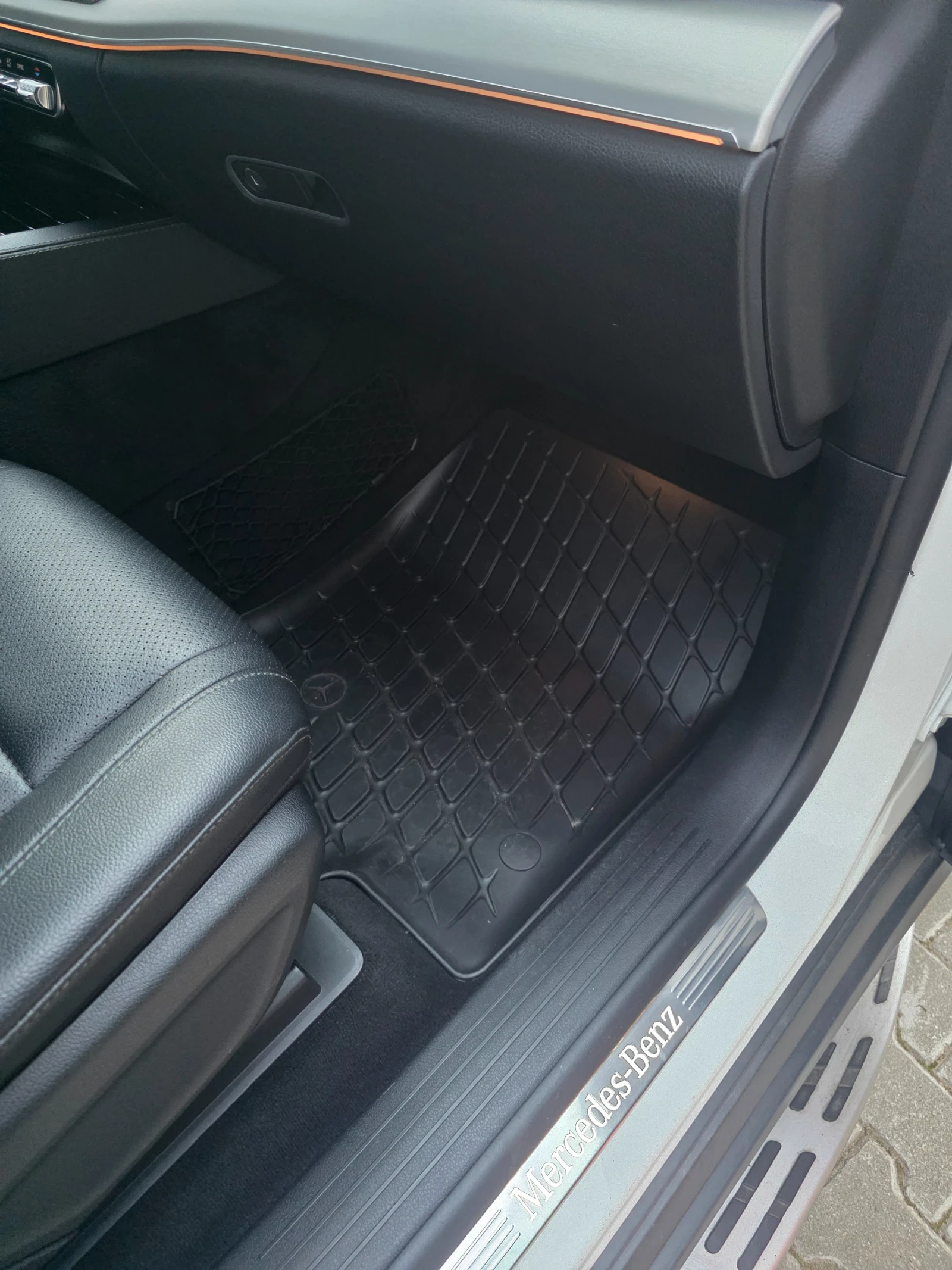 Mercedes-Benz GLE 350 d 4matic, снимка 12 - Автомобили и джипове - 56659832