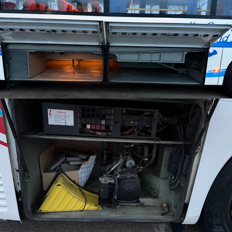 Setra S 415 UL KLIMA 50седящи-41 прави, снимка 13 - Бусове и автобуси - 52569945