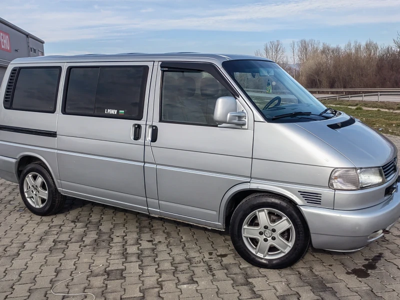 VW Caravelle, снимка 3 - Бусове и автобуси - 53430848