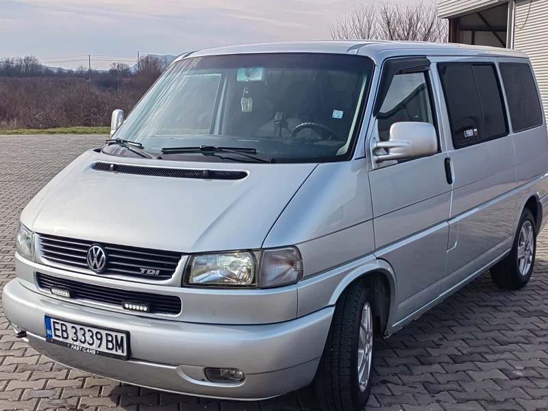 VW Caravelle