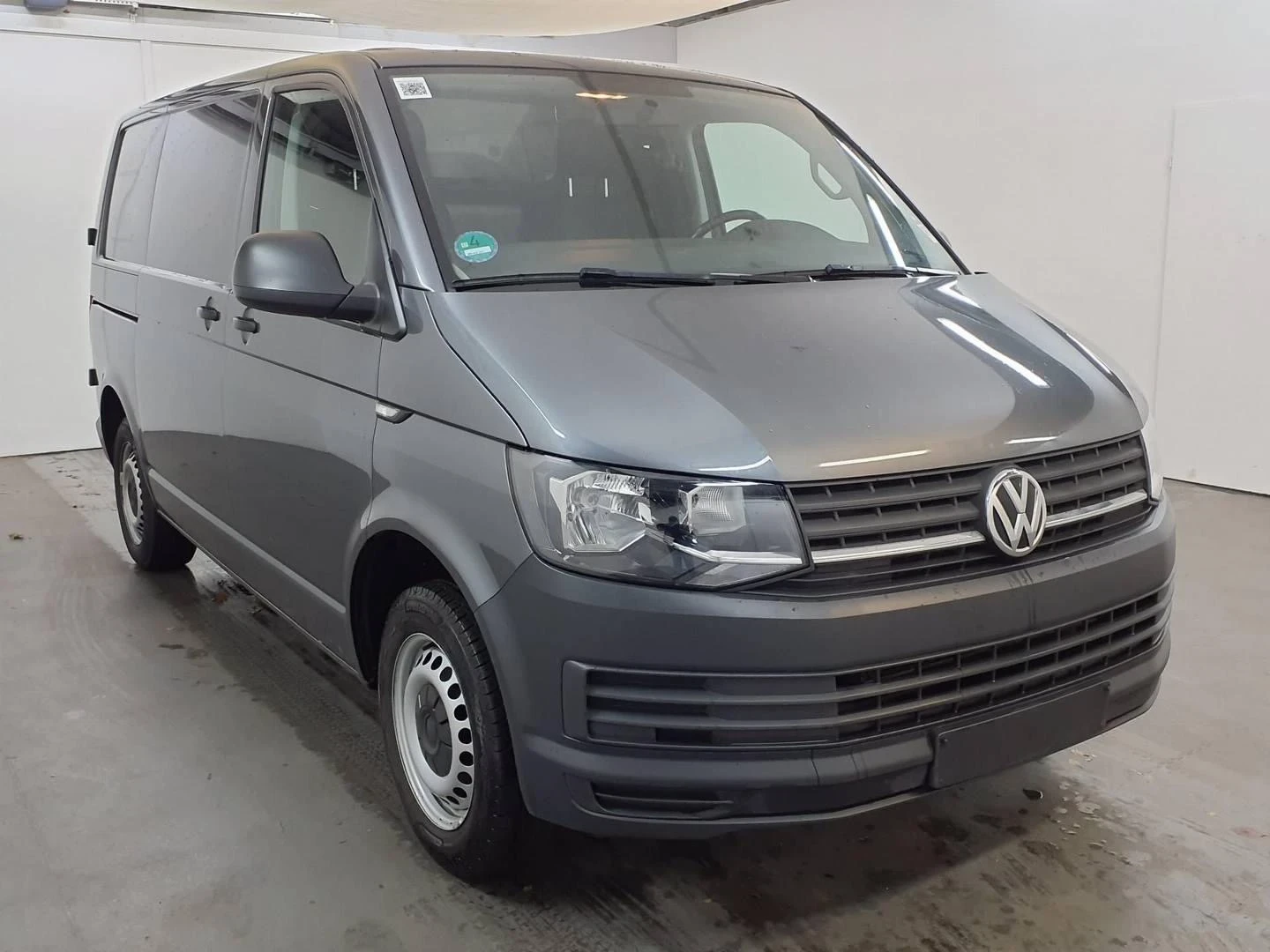 VW Transporter T6 - изображение 3