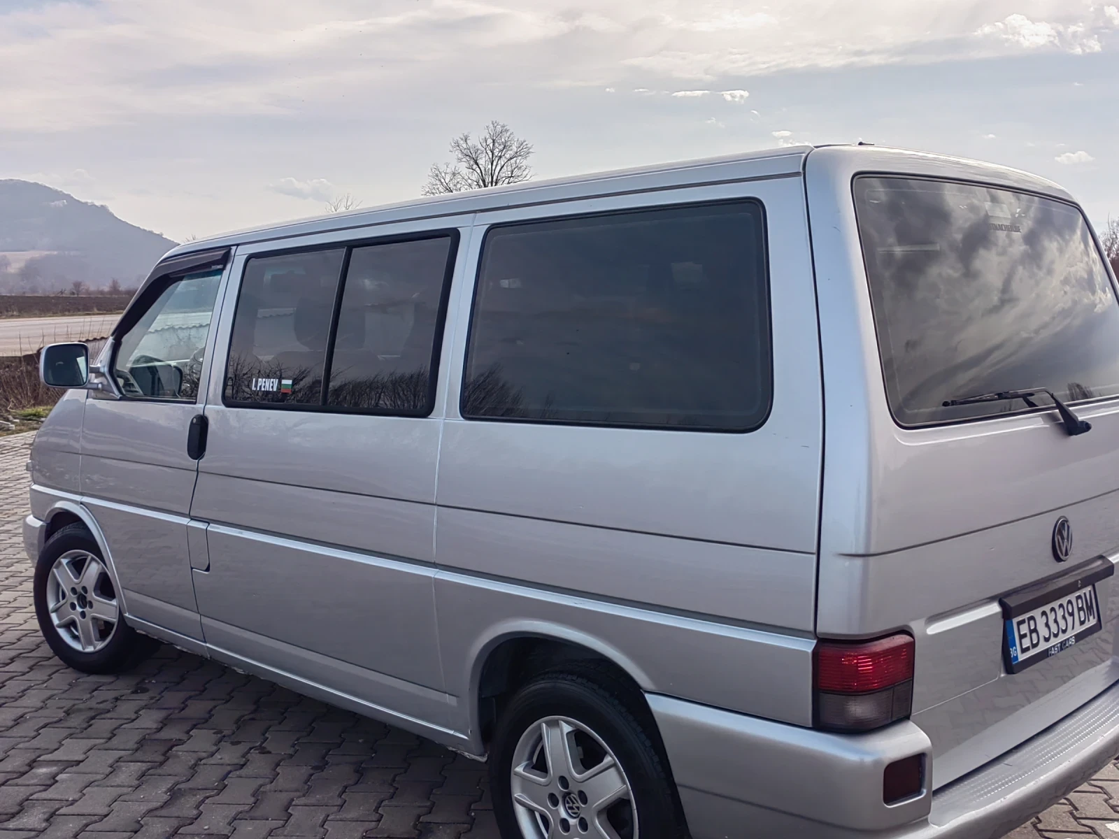VW Caravelle  - изображение 5