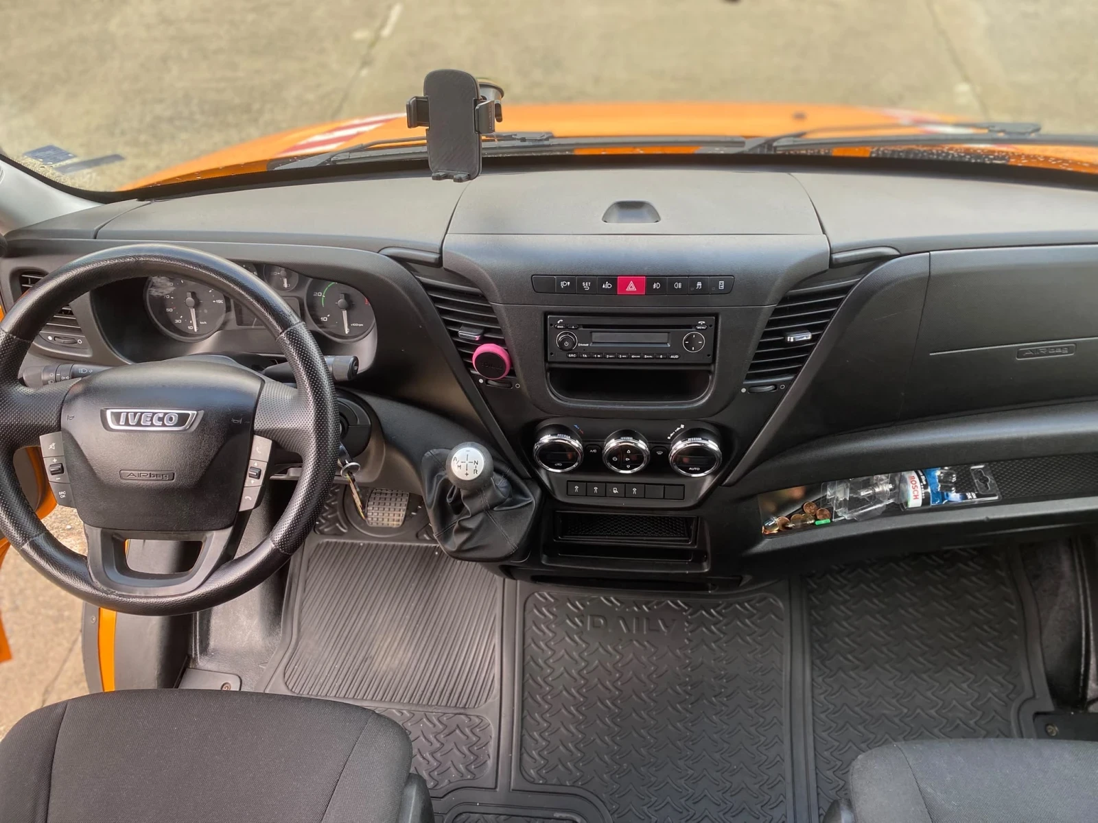 Iveco Daily 35S18, снимка 13 - Бусове и автобуси - 56064447