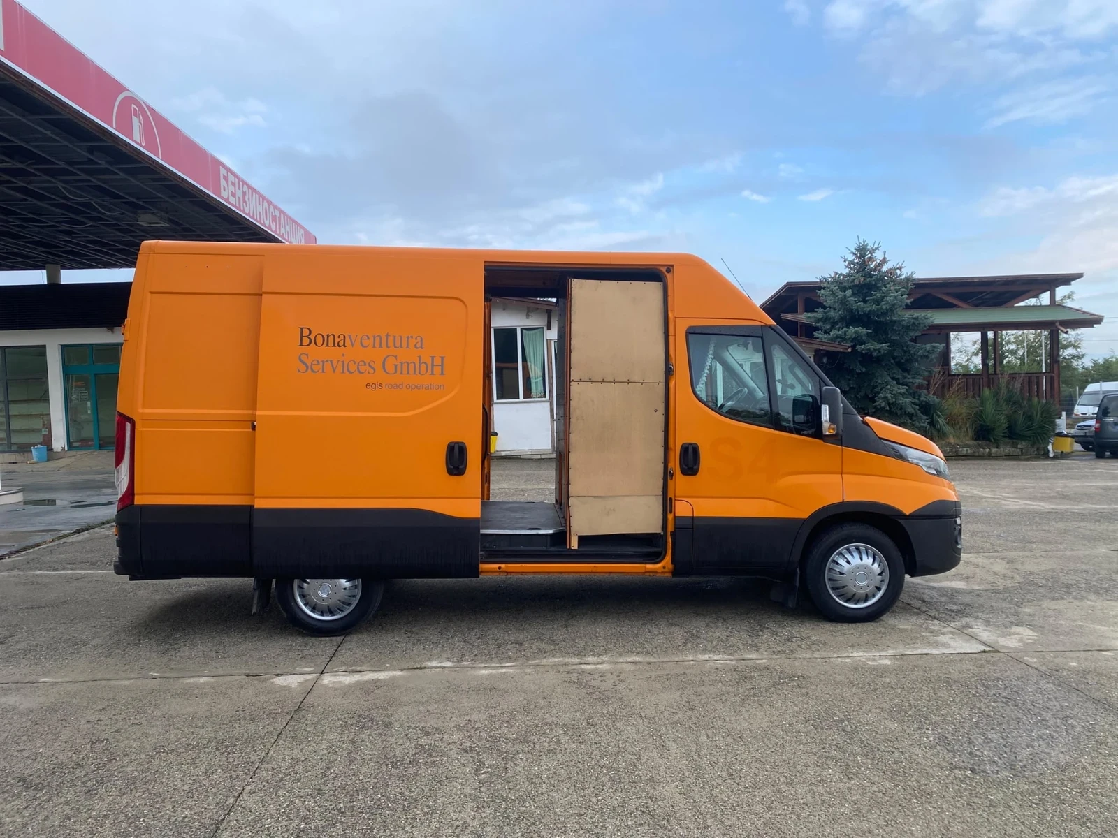 Iveco Daily 35S18, снимка 9 - Бусове и автобуси - 56064447