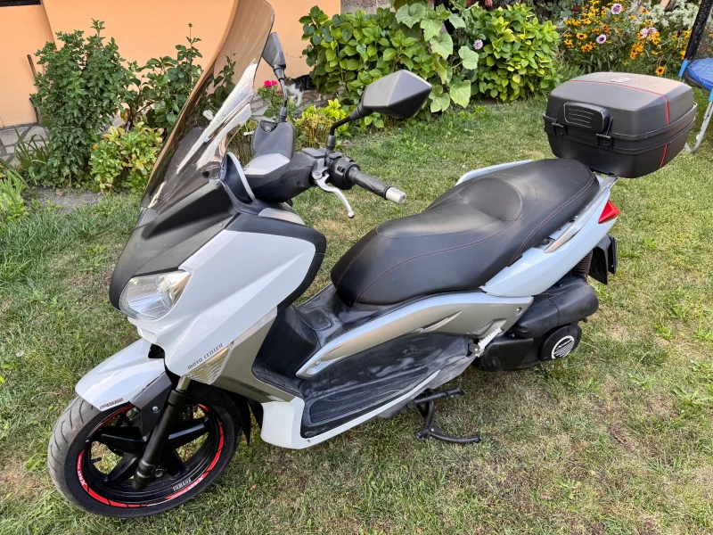 Yamaha X-max 250i