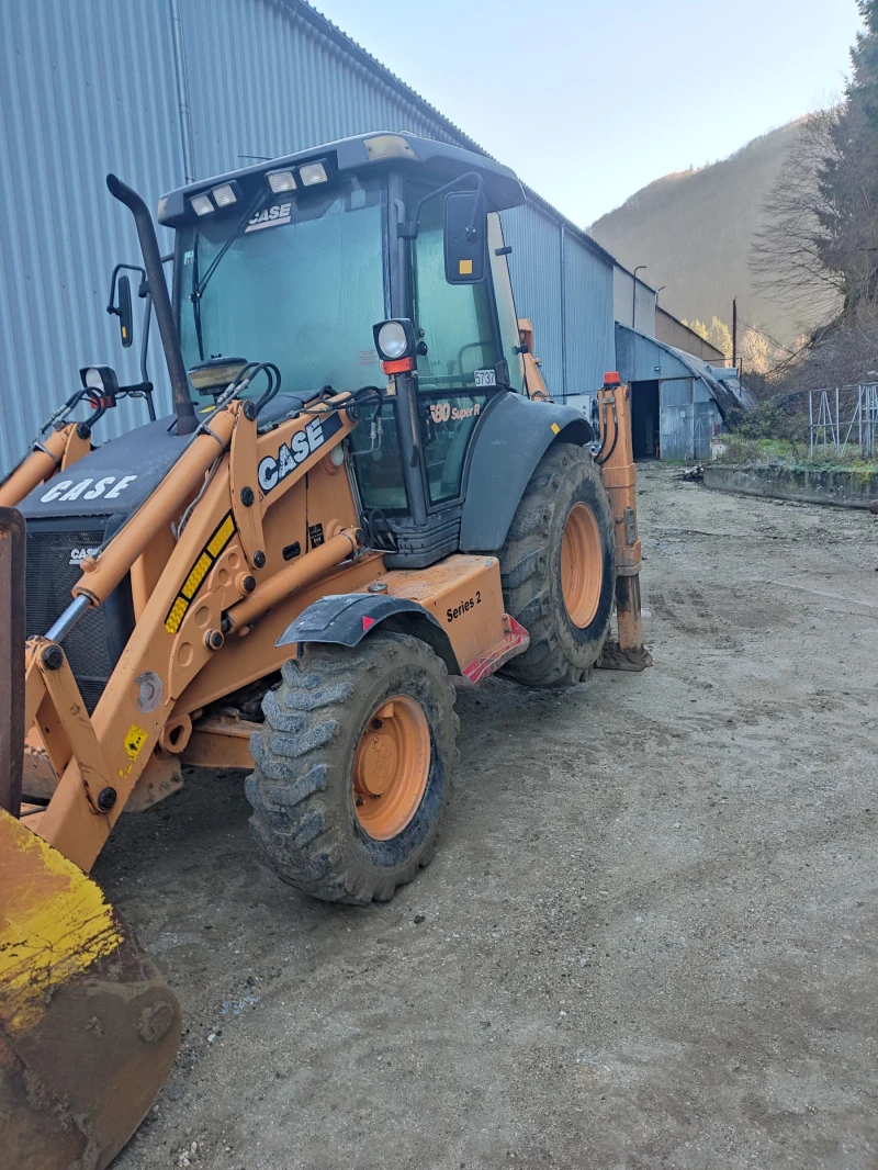 Багер Case 580, снимка 2 - Индустриална техника - 52771897