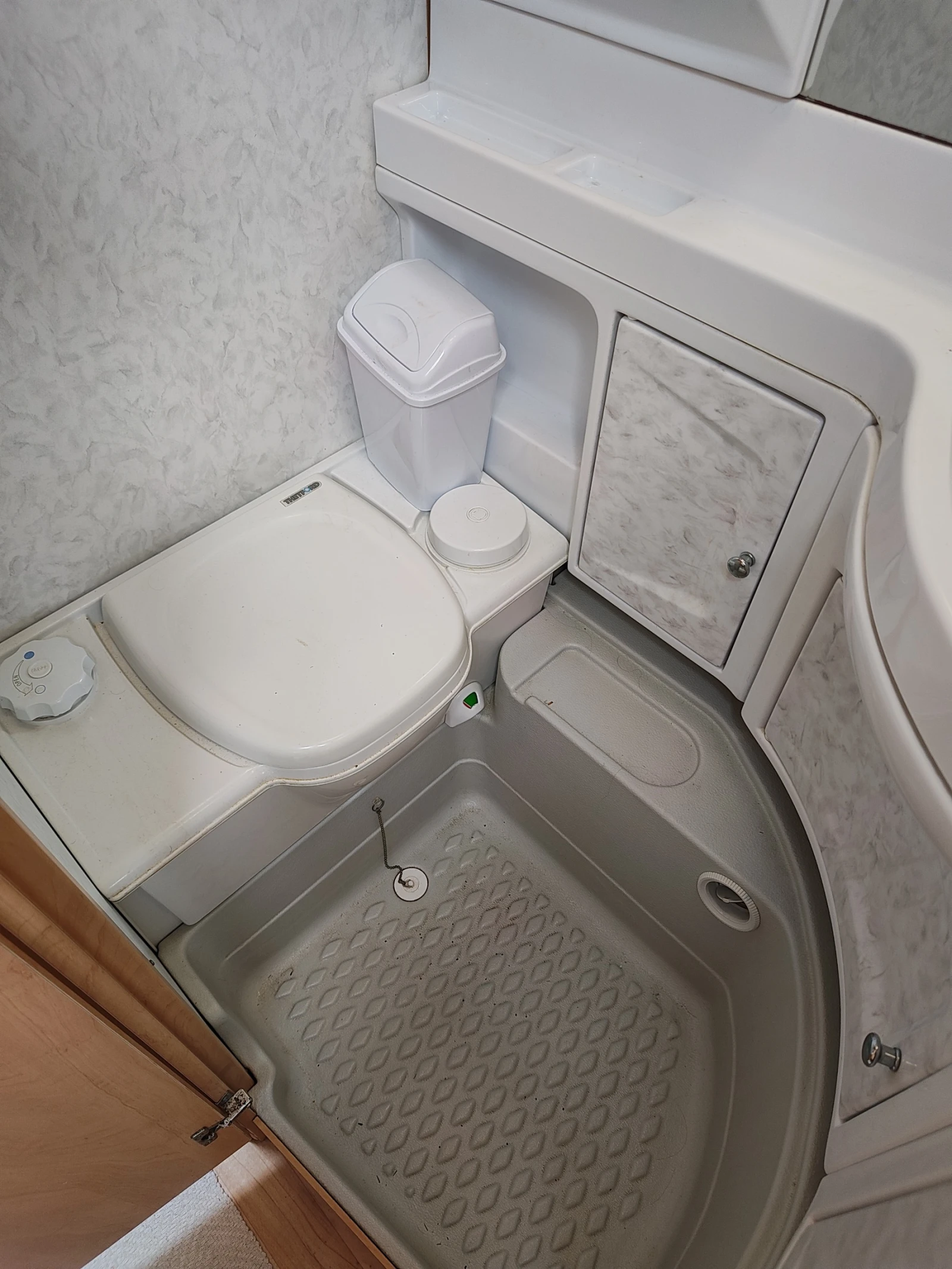 �������� Hobby De Luxe Easy 540 | Mobile.bg � ����������� 14