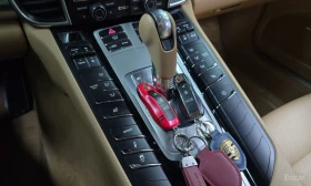 Porsche Panamera 4* 3.6* BOSE* ПОДГРЕВ* 360 КАМЕРИ* КЕЙЛЕС, снимка 14
