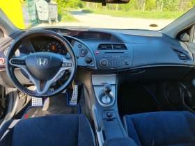 Honda Civic 1.8 i-VTEC, снимка 6 - Автомобили и джипове - 45472358