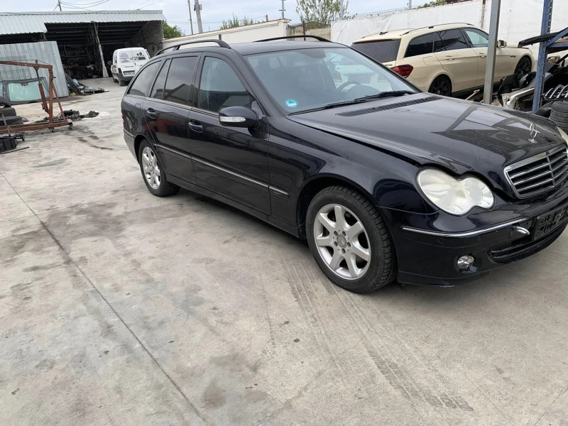 Mercedes-Benz C 230, снимка 1 - Автомобили и джипове - 49502697