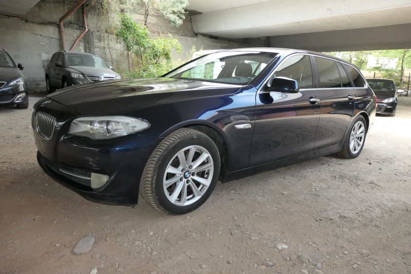 BMW 520 d FULL * XENON * КОЖА * АВТОМАТ * NAVI* BUSINESS *, снимка 9 - Автомобили и джипове - 47263609