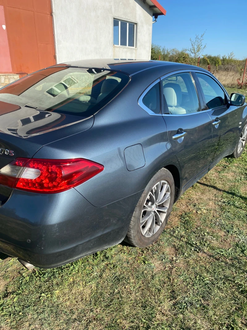 Infiniti Q70 3.0d, снимка 4 - Автомобили и джипове - 47639012