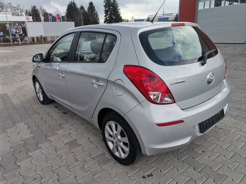 Hyundai I20 1.4 Facetliift , снимка 4 - Автомобили и джипове - 48147833